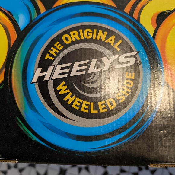 Children's heelies shoes - Picture 3 of 4